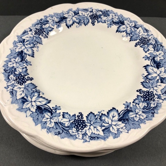 English Staffordshire Sterling Meakin Blue Vine Bread & Butter set of 4 plates - Picture 11 of 12